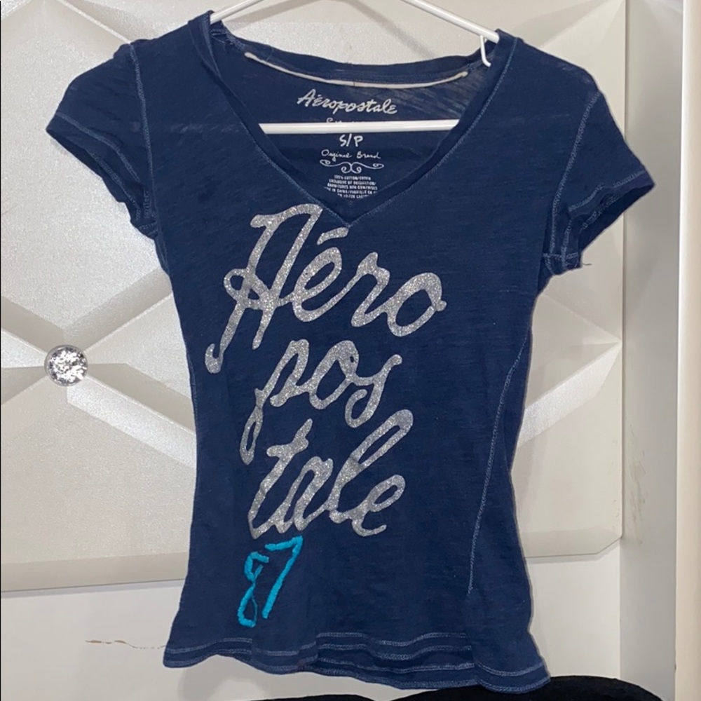 V neck short sleeve Aeropostale shirt